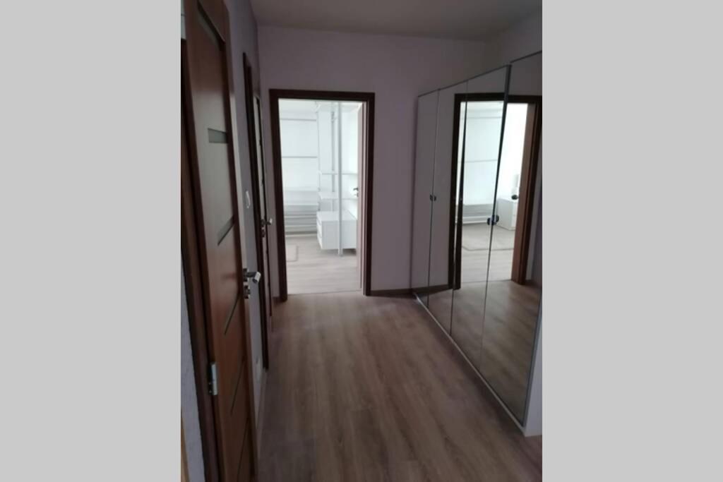 Apartman Blizko Hlavnej Stanice A Centra Mesta Bardejów Zewnętrze zdjęcie