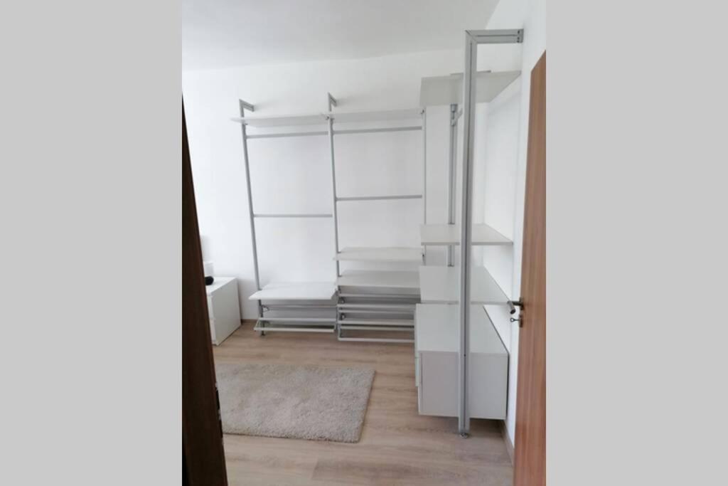 Apartman Blizko Hlavnej Stanice A Centra Mesta Bardejów Zewnętrze zdjęcie