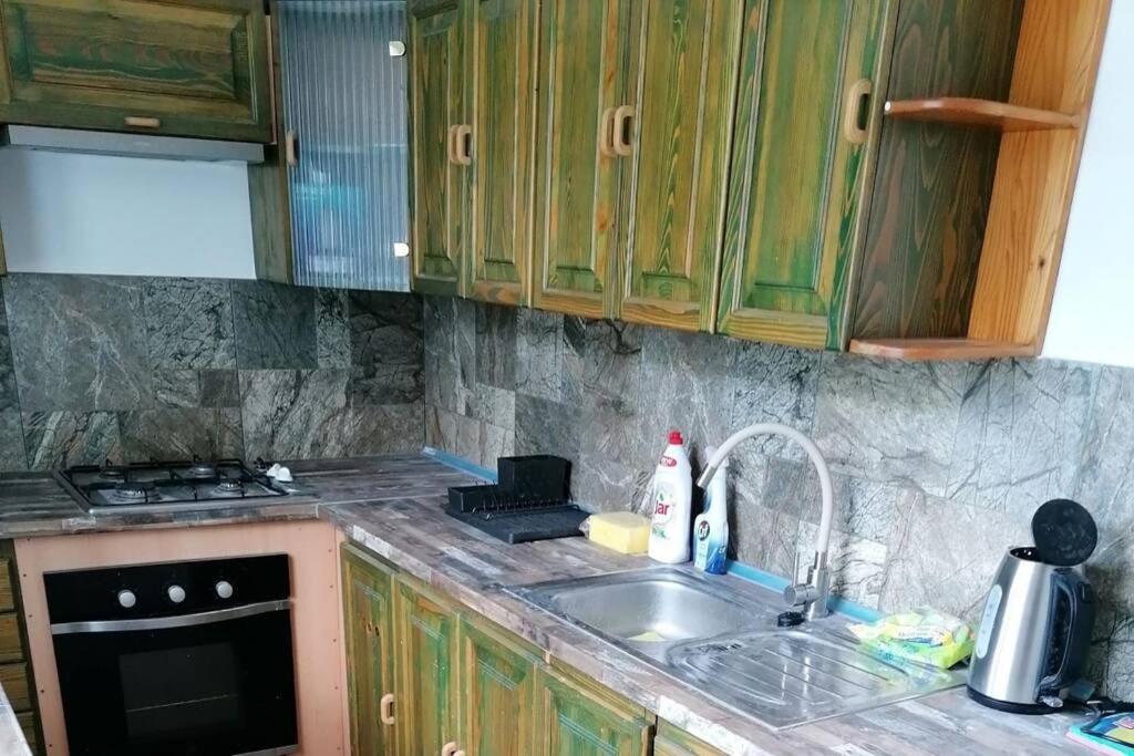 Apartman Blizko Hlavnej Stanice A Centra Mesta Bardejów Zewnętrze zdjęcie