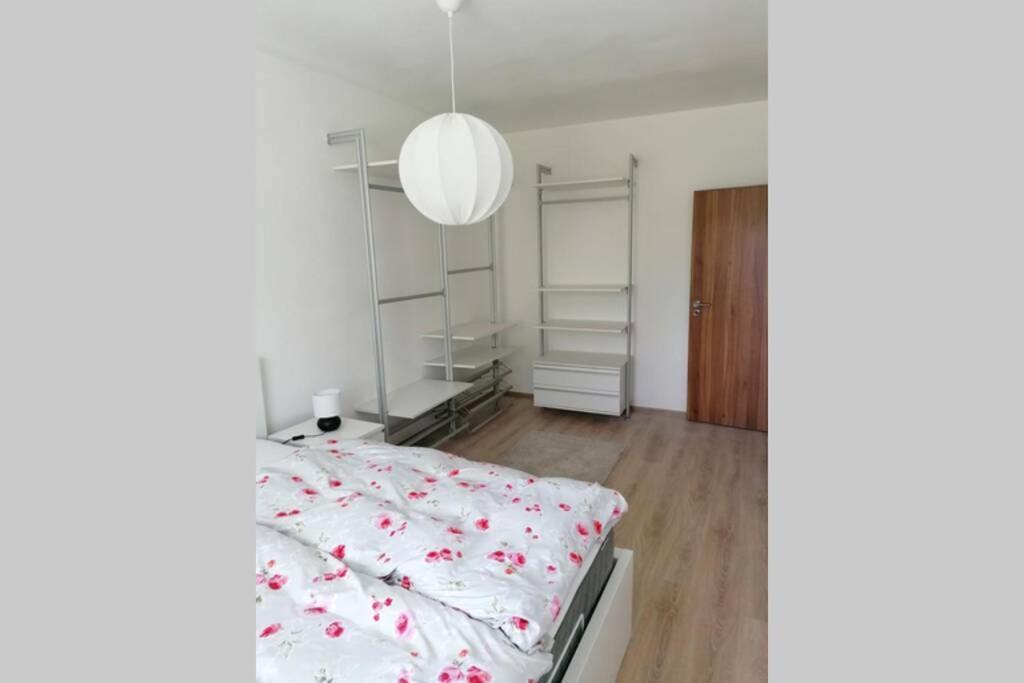 Apartman Blizko Hlavnej Stanice A Centra Mesta Bardejów Zewnętrze zdjęcie